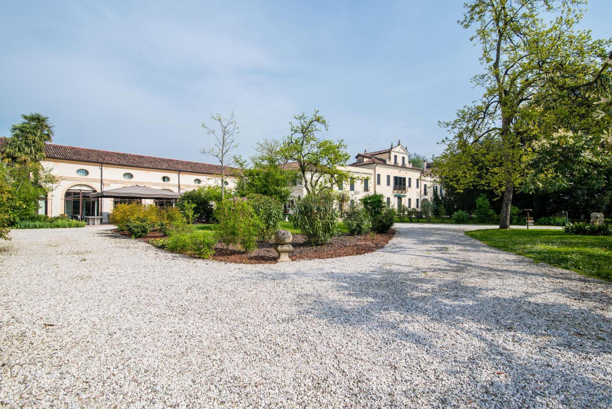 Hotel Ristorante Magia Del Brenta Fiesso dʼArtico Eksteriør bilde